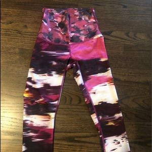 Girls lululemon leggings